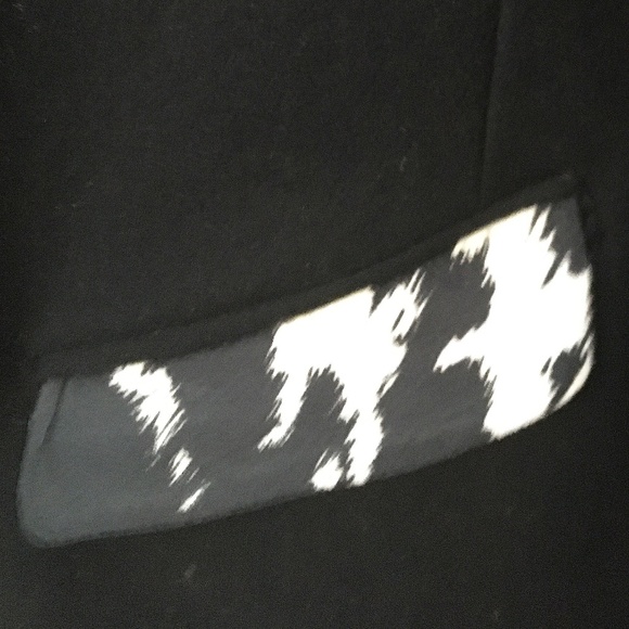 Universal Standard Wool Coat - Picture 4 of 9